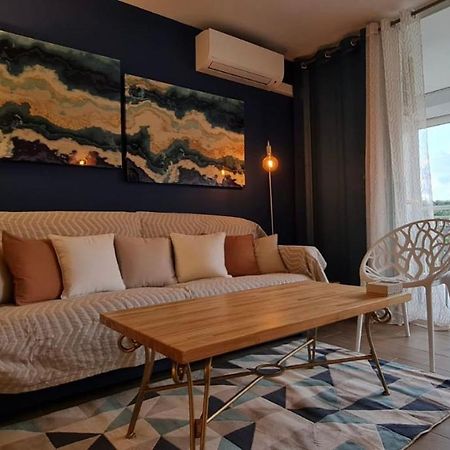 Charm And Sea, Large Studio Designed By Architect Cul de Sac Luaran gambar